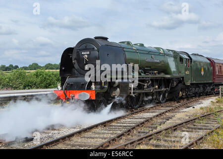 LMS Prinzessin Krönung der Klasse 6233 "Herzogin von Sutherland" in Swanwick Junction Stockfoto