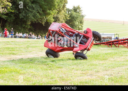 Scott Mays Daredevil Stunt-show, Matterley Schüssel, Winchester, Hampshire, England. Stockfoto