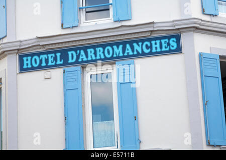 Hotel D'Arromanches in Arromanches, Normandie, Frankreich im Juli Stockfoto