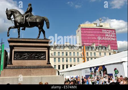 Glasgow, Schottland. 22. Juli 2014. Kundenansturm bei George Square im Vorfeld der Commonwealth Games 2014 in Warteschlange für Tickets Credit: Tony Clerkson/Alamy Live News Stockfoto