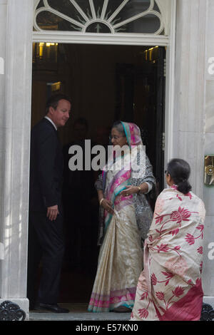 Westminster London, UK. 22. Juli 2014. Die Bangladeshi PM Sheikh Hasina ist zur Downing Street von der britische Premierminister David Cameron Credit begrüßt: Amer Ghazzal/Alamy Live-Nachrichten Stockfoto