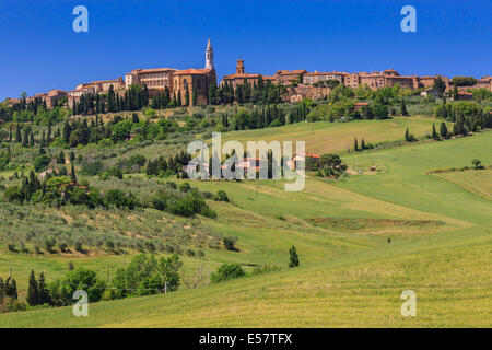 Blick auf Pienza, eine Stadt und Comune in Provinz von Siena, Val d ' Orcia in der Toskana (Mittelitalien), zwischen den Städten Stockfoto