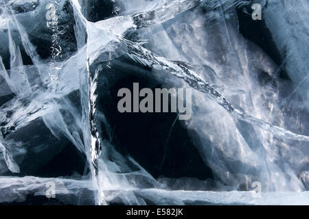 Baikalsee im Winter Eis Formen, Lake Baikal-Region, Sibirien, Russland Stockfoto