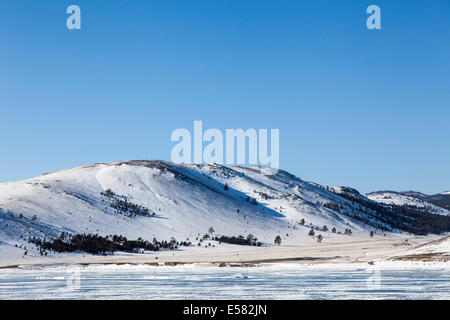 Baikalsee im Winter, westlichen Ufer, See Baikal-Region, Sibirien, Russland Stockfoto