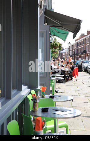 Quartier, ein italienisch inspiriert unabhängige Restaurant auf dem Kopfsteinpflaster der Falkner Street, angrenzend an Hope Street in Liverpool Stockfoto