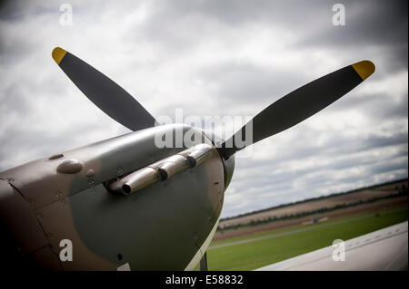 Mk1 Supermarine Spitfire P9374 fliegen wieder restauriert. Die Spitfire wurde über Calais 1940 abgeschossen Stockfoto