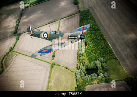 Mk1 Supermarine Spitfire P9374 fliegen wieder restauriert. Die Spitfire wurde über Calais 1940 abgeschossen Stockfoto