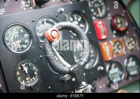 Mk1 Supermarine Spitfire P9374 fliegen wieder restauriert. Die Spitfire wurde über Calais 1940 abgeschossen Stockfoto