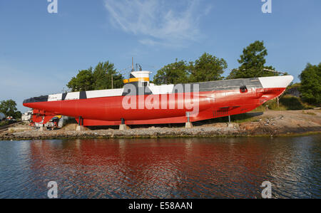 WWII veteran u-Boot Vesikko der finnischen Marine auf dem Display als Museumsschiff am Seefestung Suomenlinna. Stockfoto