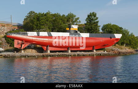 WWII veteran u-Boot Vesikko der finnischen Marine auf dem Display als Museumsschiff am Seefestung Suomenlinna. Stockfoto