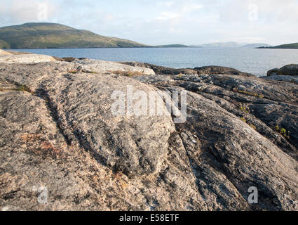 Blick auf Sandray Insel vom felsigen Landzunge am Bagh ein Deas, South Bay, Vatersay Insel Barra, äußeren Hebriden, Schottland Stockfoto