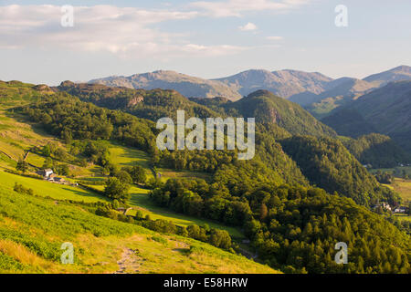 Borrowdale im Abendlicht über Keswick, Lake District, Großbritannien. Stockfoto