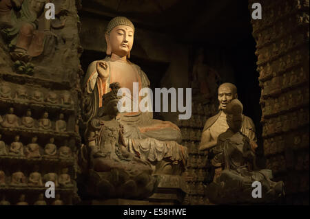 Tausend Jahre alten Buddha aus den Grotten von Zhongshan Mountain, Provinz Shaanxi, China Stockfoto