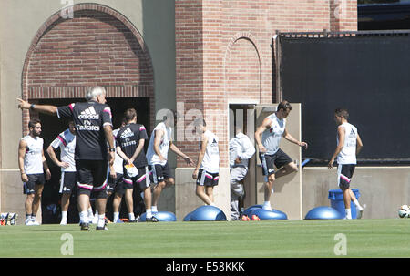 23. Juli 2014 - Los Angeles, Kalifornien, USA - Spieler des Clubs Real Madrid während der zweiten Mannschaft üben an der UCLA in Los Angeles Kalifornien am Mittwoch 23 Juli 2014..FERNANDA SANCHEZ-GRANDE (Credit-Bild: © Fernanda Sanchez-Grande/Prensa Internacional/ZUMA Draht) Stockfoto