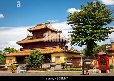 Hien Lam Pavillon auf der Kaiserstadt Hue Zitadelle Stockfoto