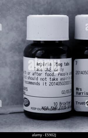Rezept-Aspirin-Flasche Stockfoto
