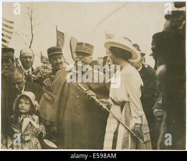 Marschall Joffre und Katherine Lee zeigt Joseph P. Widener Stockfoto