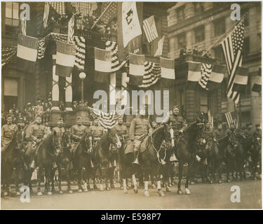 Offiziere der 28. Division vor Union League in Philadelphia, 15. Mai 1919 Stockfoto