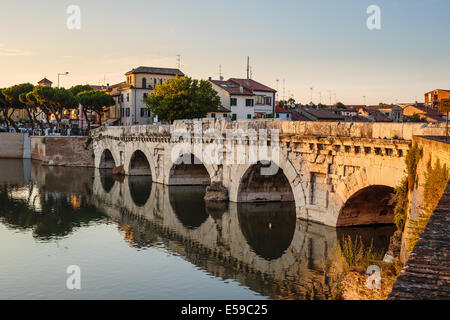 Brücke des Tiberius in Rimini, Italien. Stockfoto