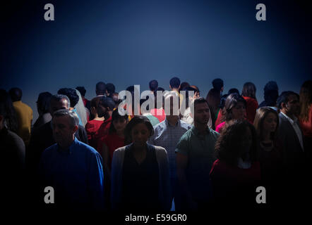 Masse zurück auf helles Licht Stockfoto