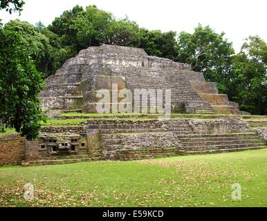 Jaguar-Tempel von Lamanai in Belize Stockfoto