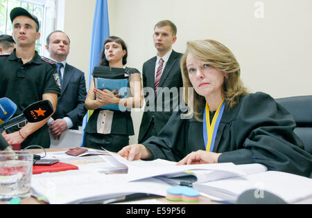 Kiew, Ukraine. 24. Juli 2014. 24. Juli: Das Kiewer Verwaltungsgericht hält eine Anhörung über Verbot der kommunistischen Partei der Ukraine Credit: Sergii Kharchenko/NurPhoto/ZUMA Draht/Alamy Live News Stockfoto