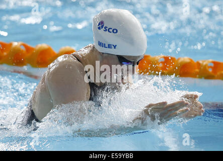 Glasgow. 24. Juli 2014. Hannah Miley von Schottland konkurriert bei Frauen 400 m-einzelner Medley Final Tag 1 der Glasgow 2014 Commonwealth Games im Tollcross International Swimming Centre in Glasgow, Schottland am 24. Juli 2014. Hannah Miley behauptete den Titel mit der Commonwealth Games-Rekordzeit von 4:31.76. Bildnachweis: Wang Lili/Xinhua/Alamy Live-Nachrichten Stockfoto