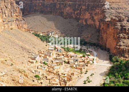 Amtoudi Getreidespeicher, Innenräume, Bee Hives, Scenic Canyonwänden, Oase Museum, Keramik und Getreidespeicher Talblick, Dorf, Südmarokko Stockfoto