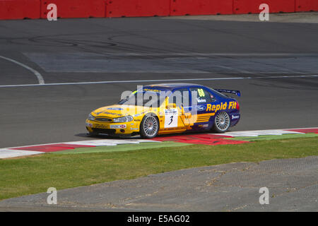 Towcester, UK. 25. Juli 2014. Das Jet super Tourenwagen Trophäe Rennen findet am Silverston Credit: Keith Larby/Alamy Live News Stockfoto