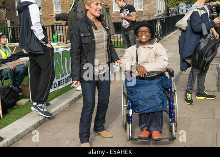 Aktivist aus Norml-UK Werbetätigkeit für Cannabis Rechtsreform in London Stockfoto