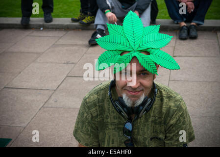 Aktivist aus Norml-UK Werbetätigkeit für Cannabis Rechtsreform in London Stockfoto