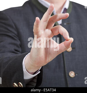 Geschäftsmann zeigt Okey Anmelde-nah - Handgeste isoliert auf weißem Hintergrund Stockfoto