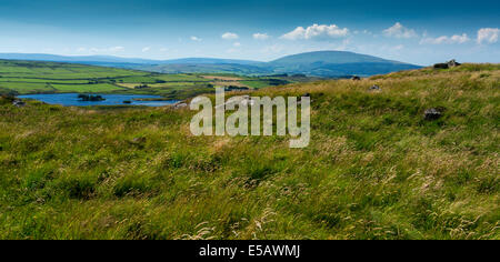 Lough Na Crannagh gesehen von The Grey Man Weg Fair Head Co Antrim Northern Ireland Stockfoto