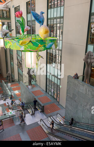 Los Angeles California, Downtown, Los Angeles Public Library, LAPL, Richard J. Riordan Central Library, Goodhue Building, 1926, Bradley Wing Atrium, Chändelie Stockfoto