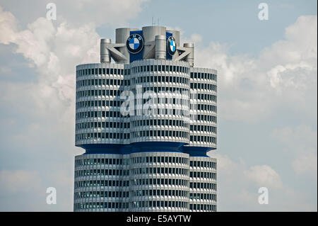 BMW Welt, BMW-Welt, Kolben, Museum, München, Bayern, Bayern, BMW-Logo, Stockfoto