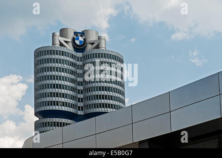 BMW Welt, BMW-Welt, Kolben, Museum, München, Bayern, Bayern, BMW-Logo, Stockfoto