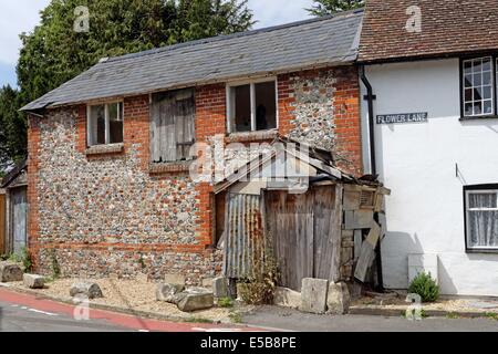 Verfallenes Haus in Amesbury, Wiltshire UK Stockfoto