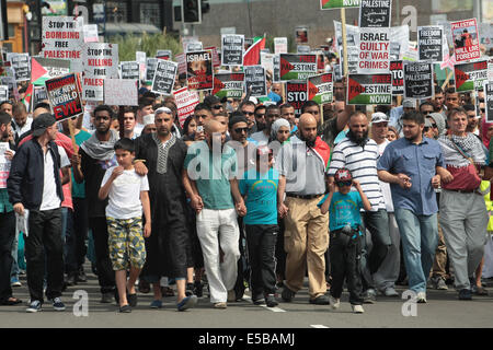 Protestieren Sie in Birmingham gegen den BBC Umgang mit der Krise 2014 Gazastreifen/Israel Stockfoto