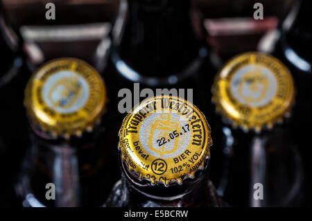 Holzkiste mit Trappistenbier Westvleteren 12° / 10,2 % Flaschen, am besten Bier der Welt gebraut in der St. Sixtus Abtei, Belgien Stockfoto