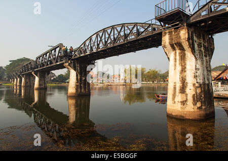 Die Brücke am River Kwai, Kanchanaburi, Thailand Stockfoto