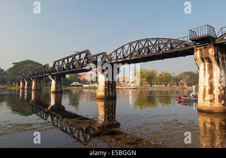 Die Brücke am River Kwai, Kanchanaburi, Thailand Stockfoto