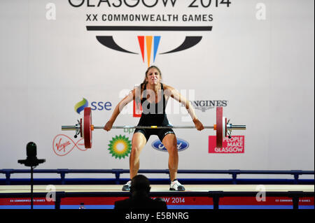 Glasgow, Vereinigtes Königreich. 26. Juli 2014. Marie-Julie Malboeuf (CAN) anstrengend, da sie bei den Frauen 58 kg Gewichtheben Wettbewerb bei den Commonwealth Games in Glasgow hebt. Malboeuf kam auf dem sechsten Platz mit insgesamt Aufzug von 182kg. Bildnachweis: Michael Preston/Alamy Live-Nachrichten Stockfoto