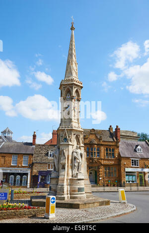 Banbury Cross High Street Banbury Oxfordshire UK Stockfoto