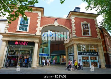 Eingang zum Schloss Quay Einkaufszentrum Banbury Oxfordshire UK Stockfoto