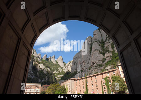 Montserrat Berge, Blick aus dem Kloster Santa Maria de Montserrat in Katalonien, Spanien. Stockfoto