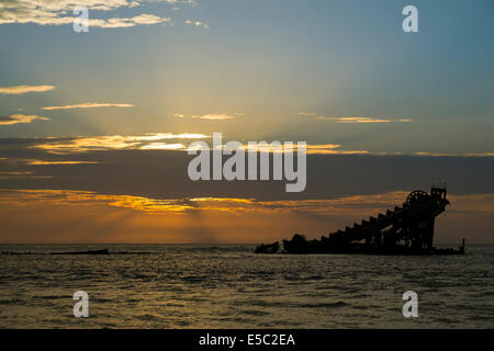 Sonnenuntergang am Tangalooma Wracks, Moreton Island Stockfoto