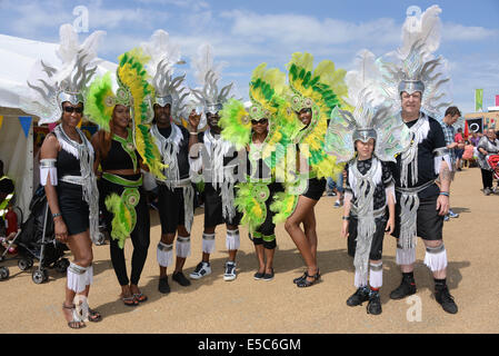 London, UK. 27. Juli 2014. Inspiration Kunst Parade am Queen Elizabeth Olympic Park. Foto: siehe Li/Alamy Live News Stockfoto