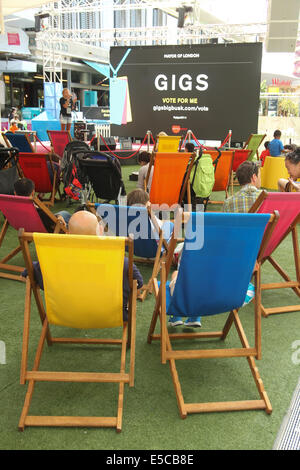 London, UK. 27. Juli 2014. Teilnehmer des Gewinnspiels Gigs schmettert Stadium der Westfield Stratford. Bildnachweis: David Mbiyu / Alamy Live News Stockfoto