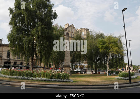 Obelisk auf Orange Grove im Stadtzentrum von Bath, England UK Stockfoto