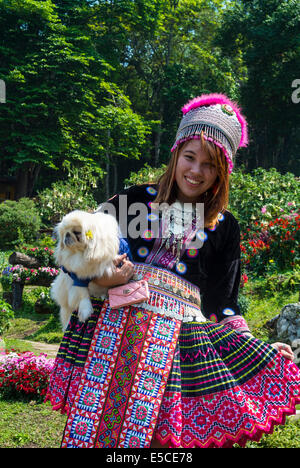 Asiatische Touristen im Baan Doi Pui Village Chiang Mai Thailand Stockfoto